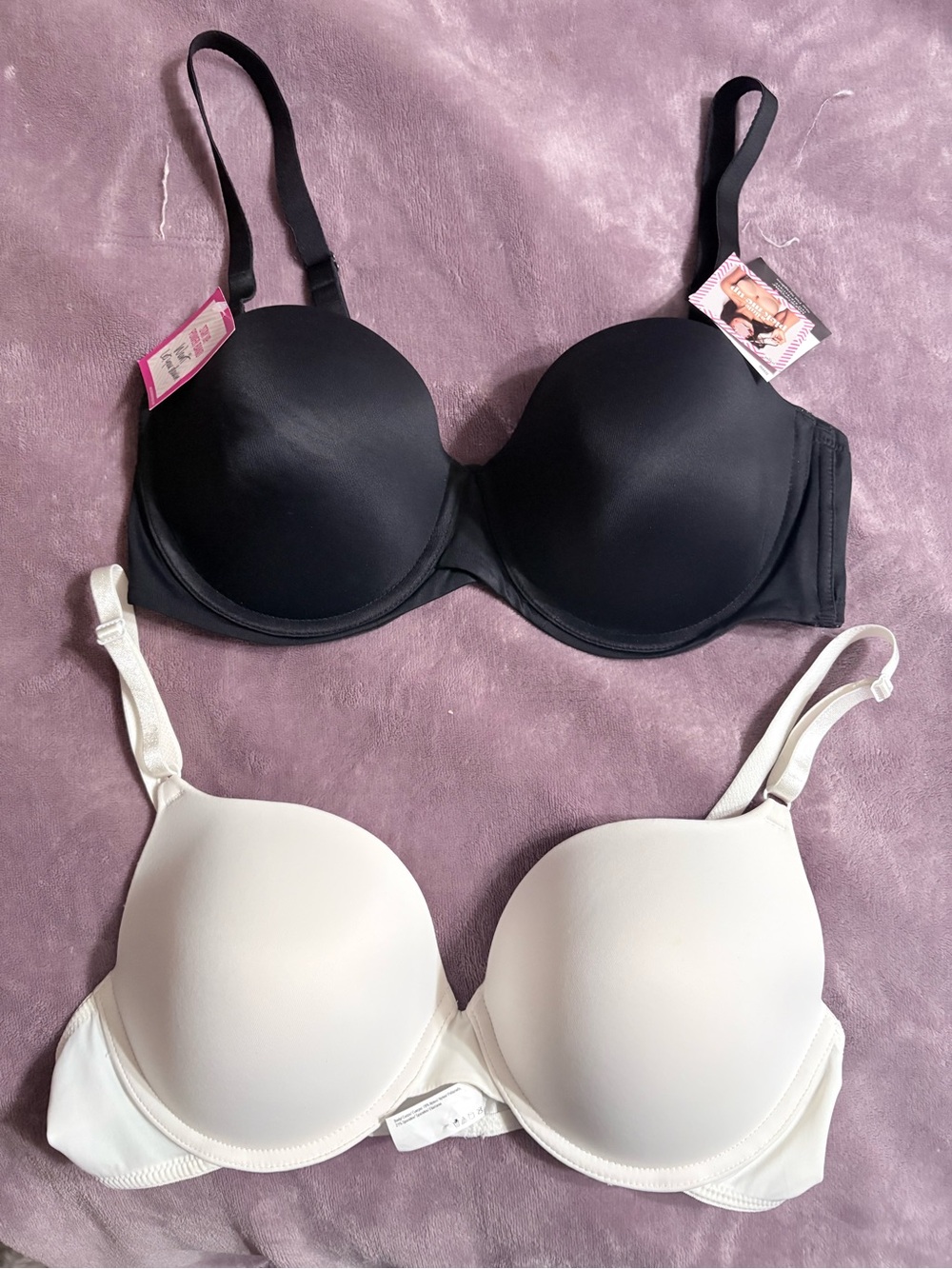 Everyday T-Shirt Bra - Black and white 40C
